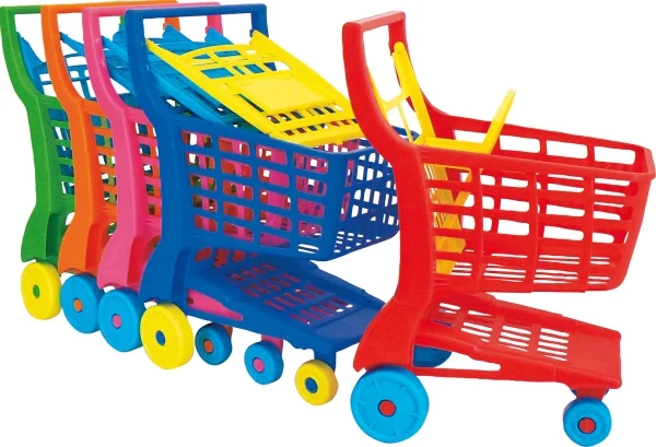Einkaufswagen aus Kunststoff sortiert