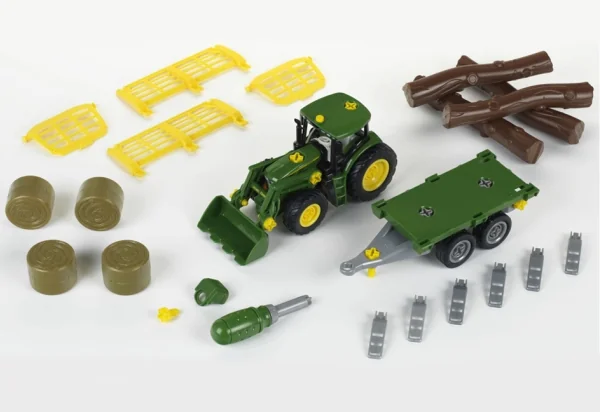 John Deere Traktor mit Holz und Heuwagen